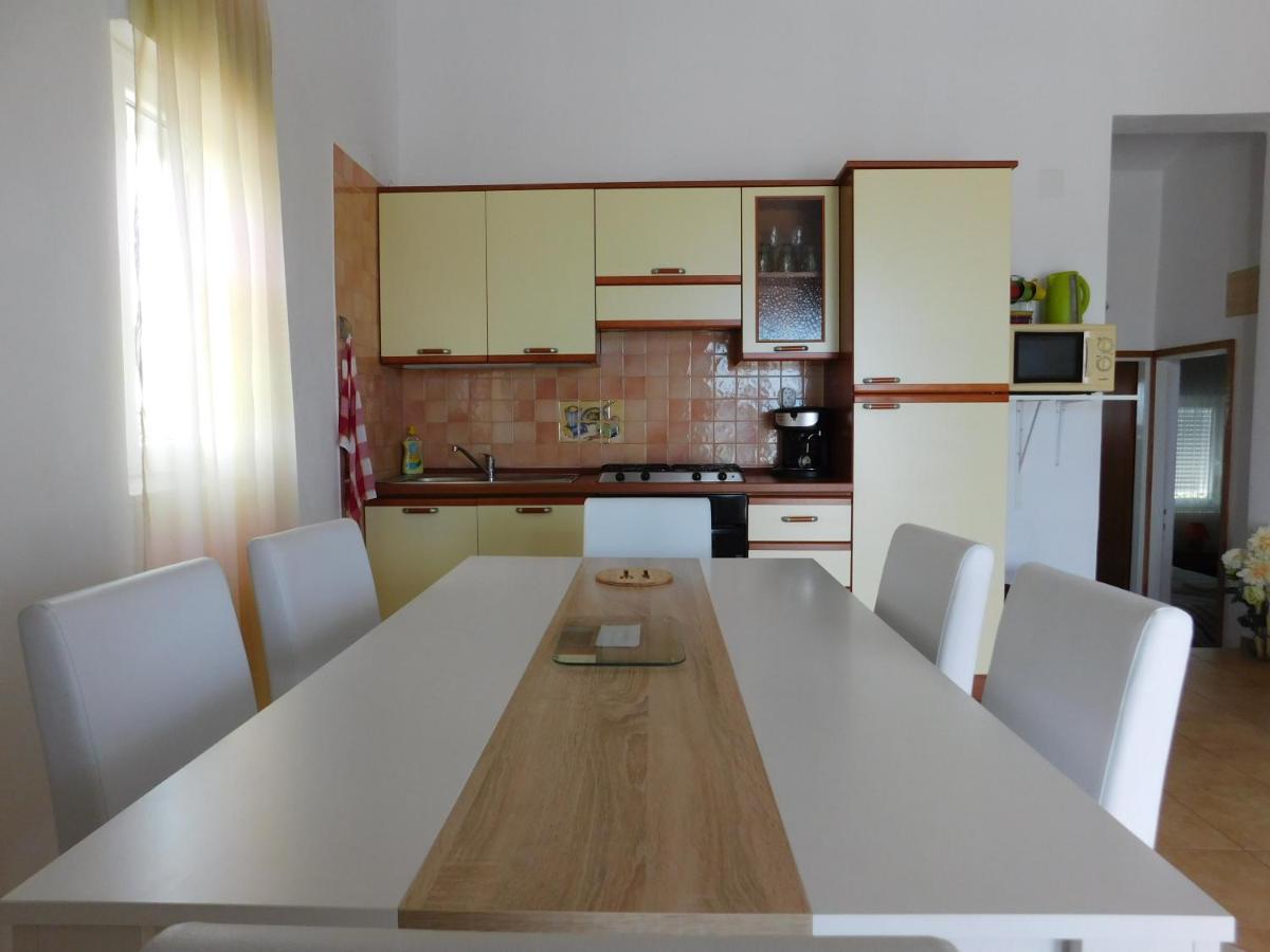 Apartmani Ruza Košljun Екстериор снимка